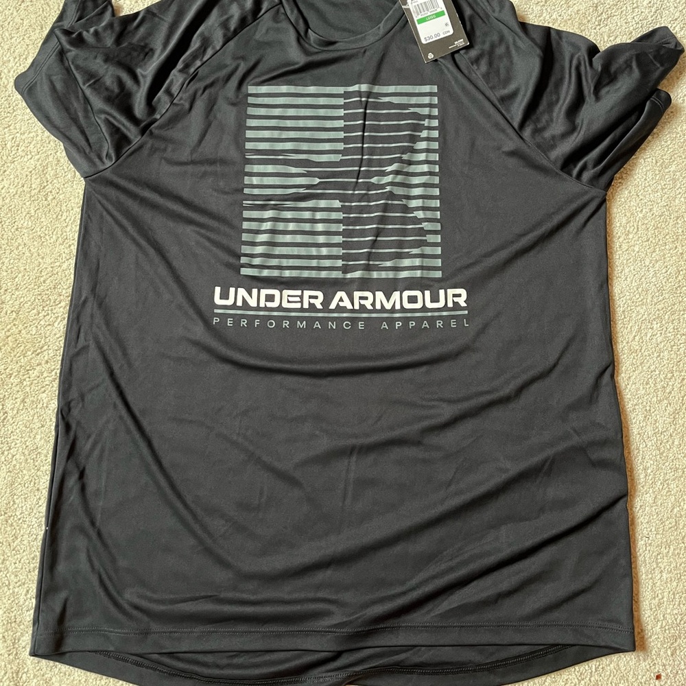 Men’s under armour athletic shirt